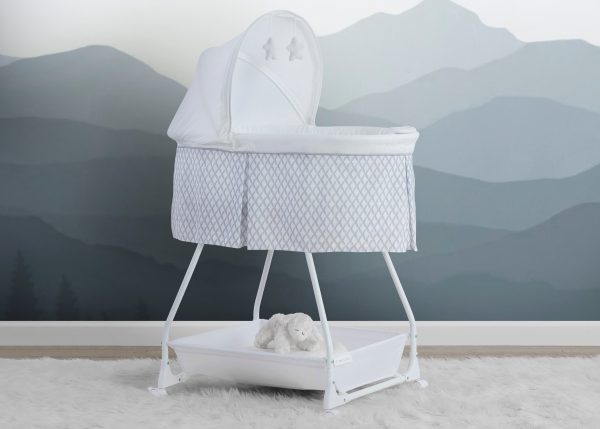 Deluxe Soothing Dreams Bassinet Sale