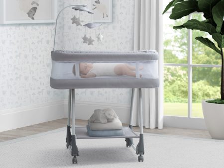 Shooting Star Rocking Bassinet with Air Flow Mesh Fashion