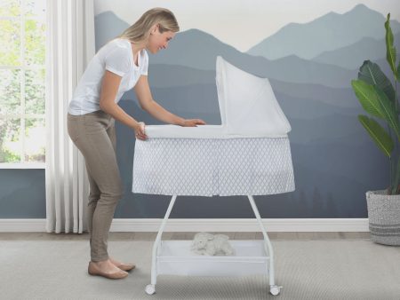 Deluxe Soothing Dreams Bassinet Sale